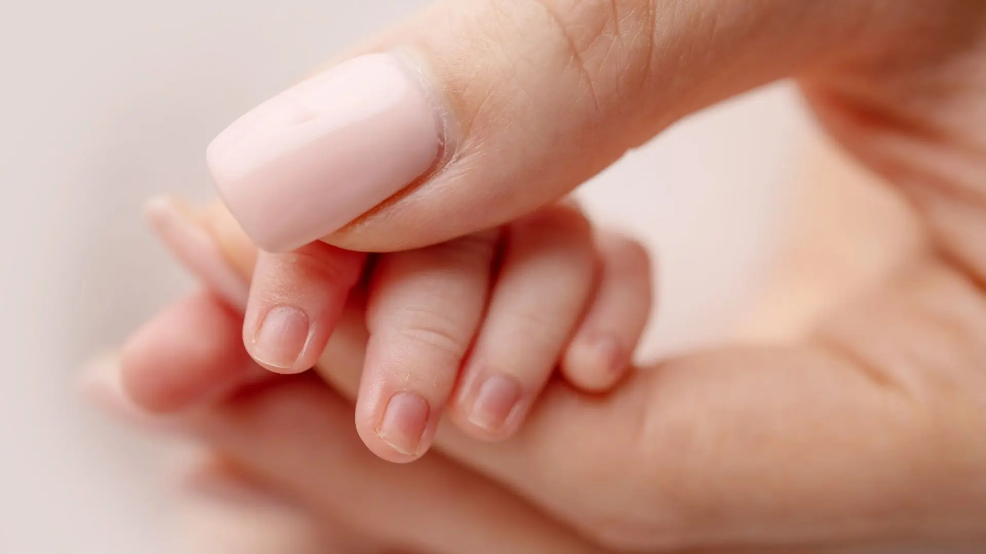 Newborn-Nail-Care